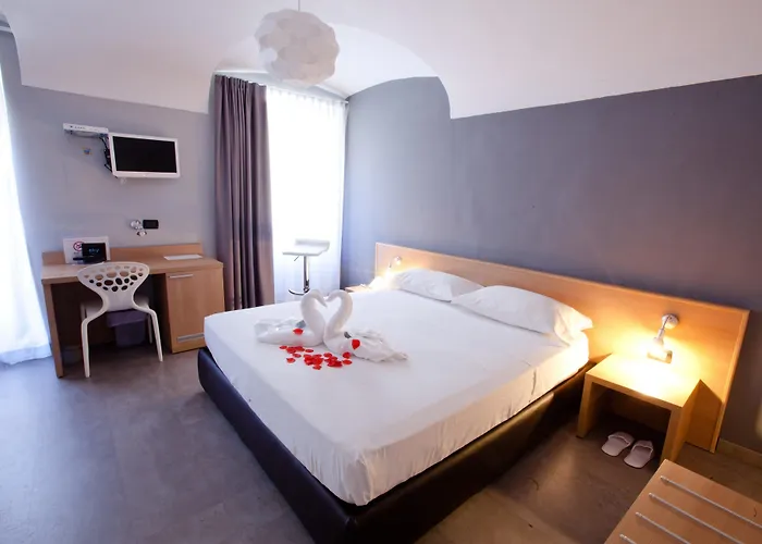 Adalesia Hotel & Coffee